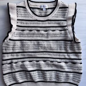 Evereve Black and Ivory Cotton Blend Knit Ruffle Sweater Vest L/XL